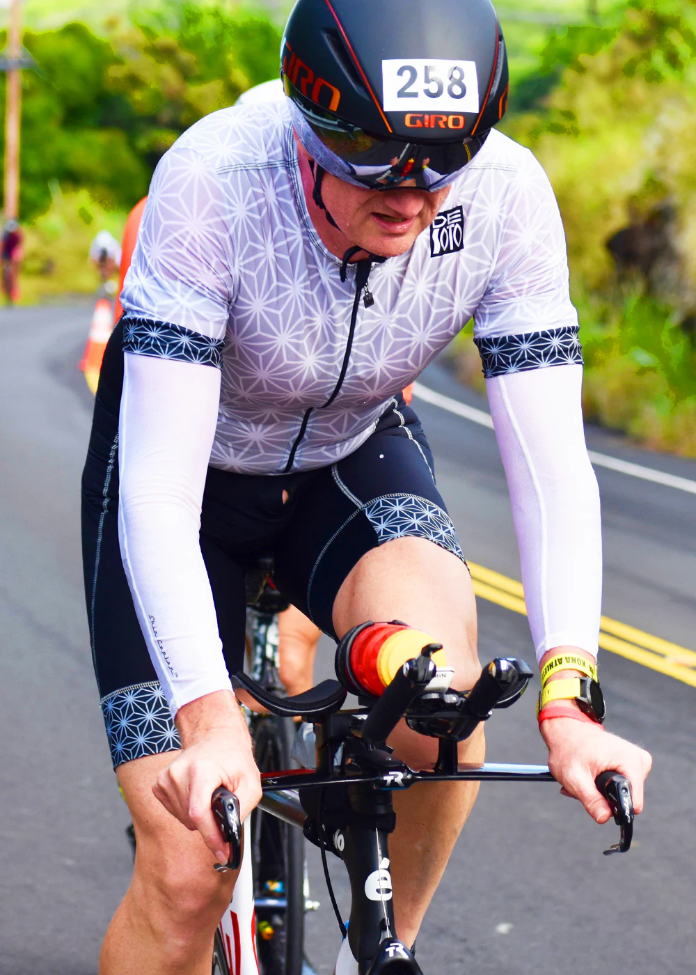 Men's Forza Flisuit™ Sleeved - Image 17