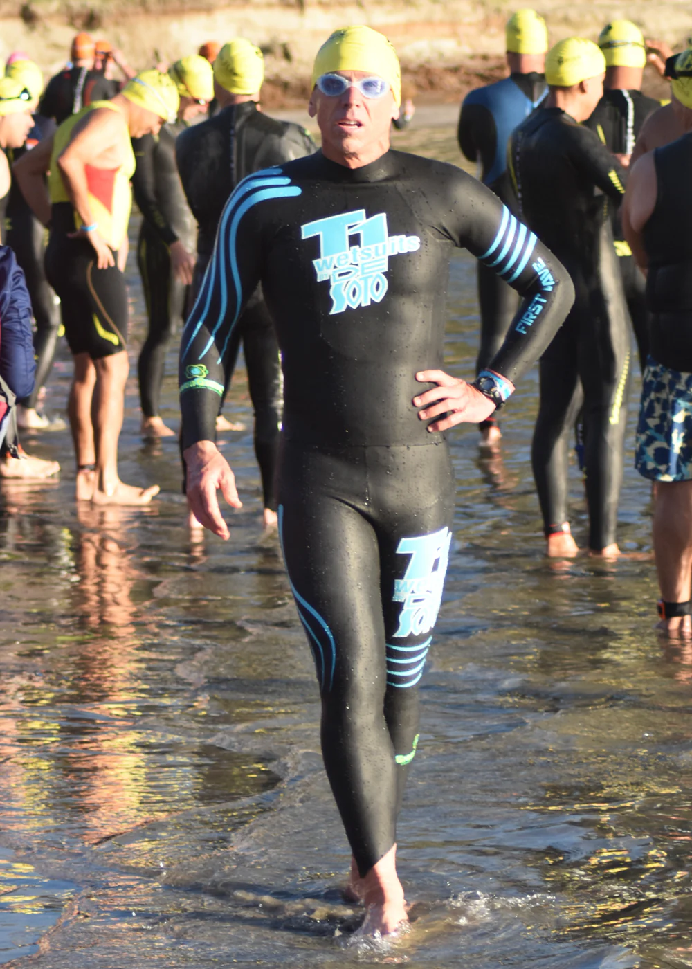 T1 First Wave Pullover - Image 23