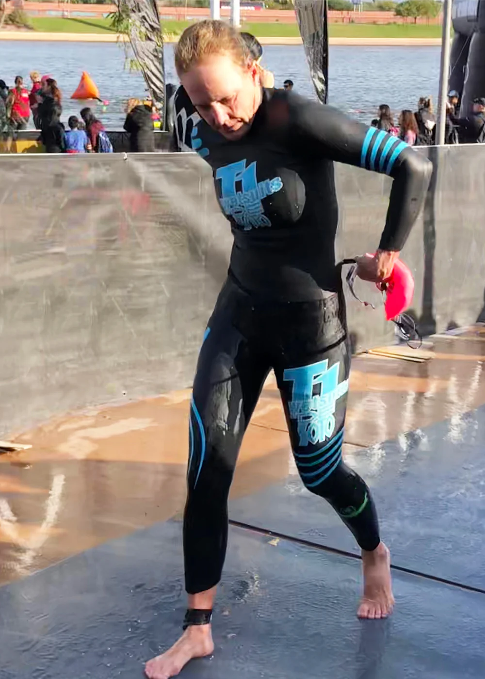 T1 First Wave Pullover - Image 10